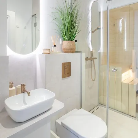 דירה Unique With Comforts And Sauna
